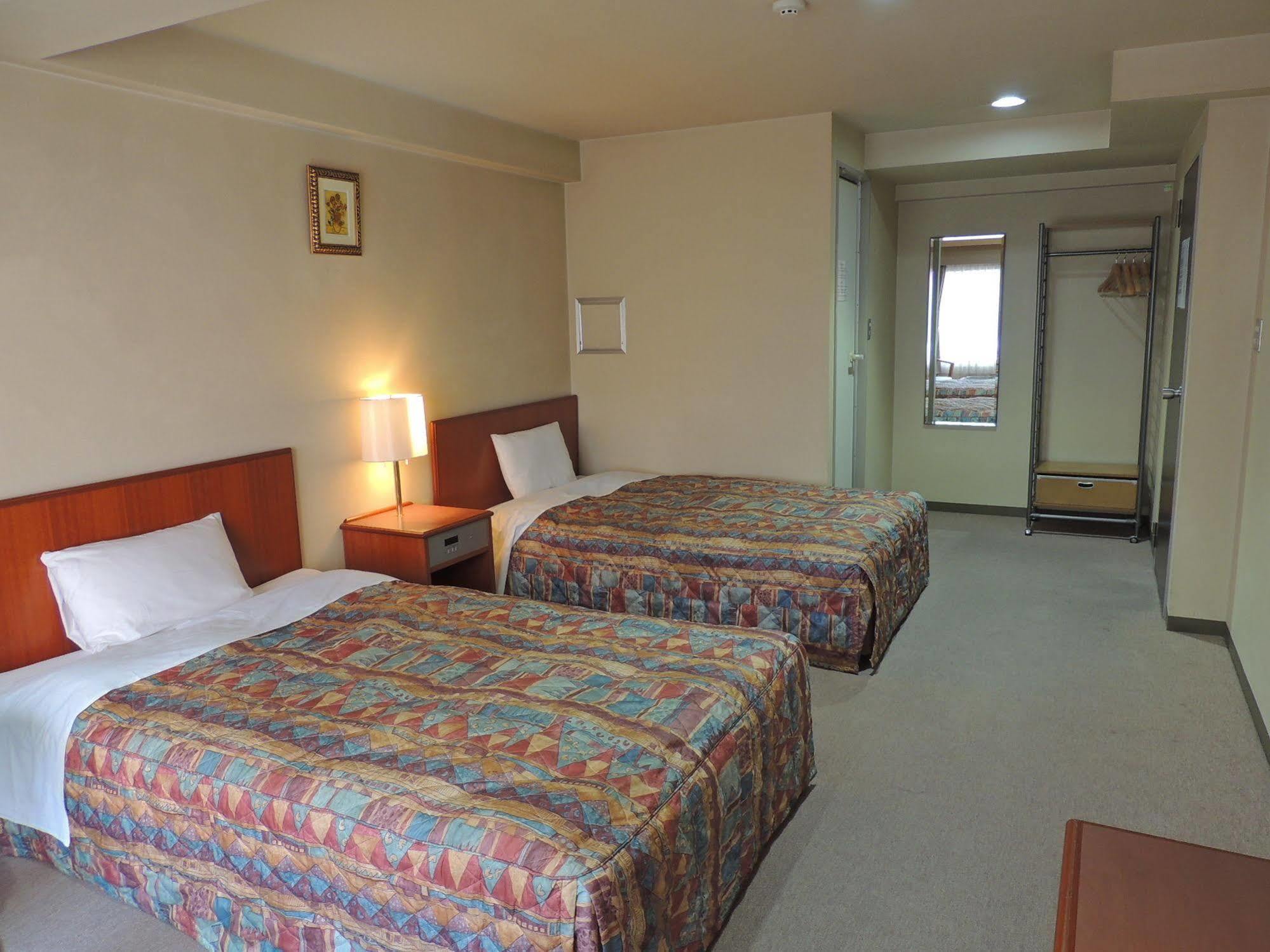 Hotel New Tohoku Tokio Buitenkant foto